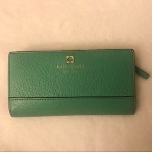 *SOLD* Kate Spade Cameron Street Stacy Wallet